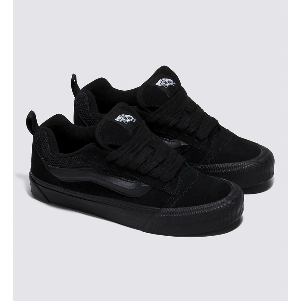 Black Knu Skool Vans